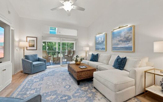 470 Country Hollow Ct. #I204